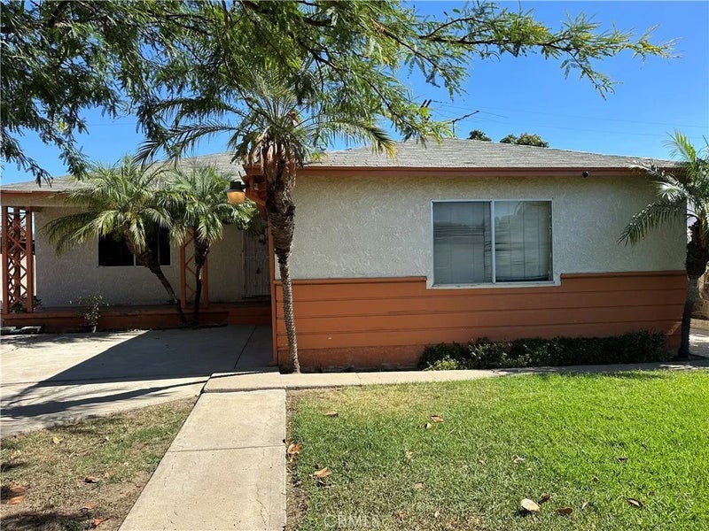 2125 W 11th