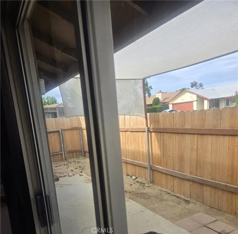 25660 White Oak