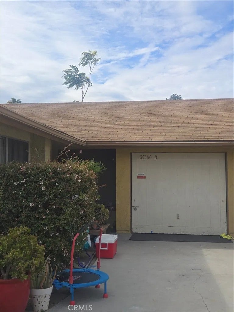 25660 White Oak
