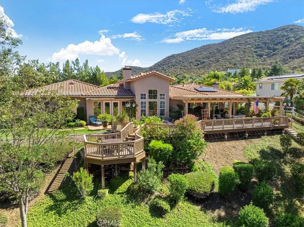 42926 Joshua Tree Court