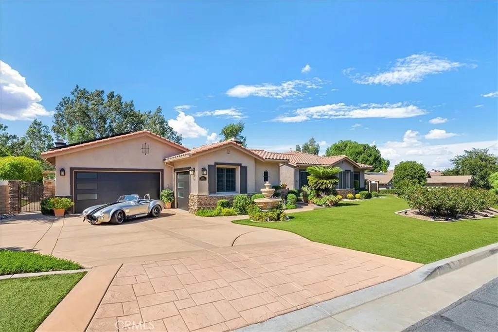 42926 Joshua Tree Court