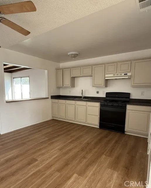 7951 Temecula