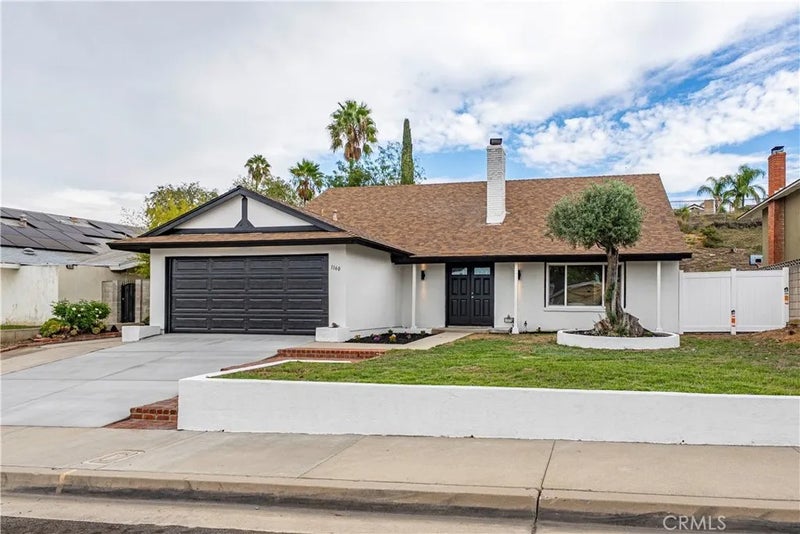 1160 N Del Sol