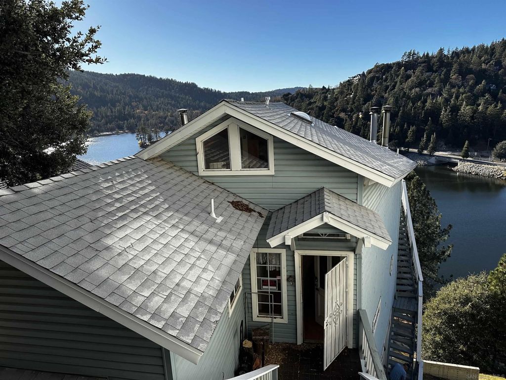 Photo of 402 Delle Drive, Crestline, CA 92325 (MLS # 260001375)