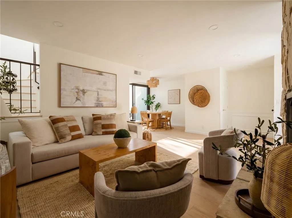 8125 Redlands Street 109