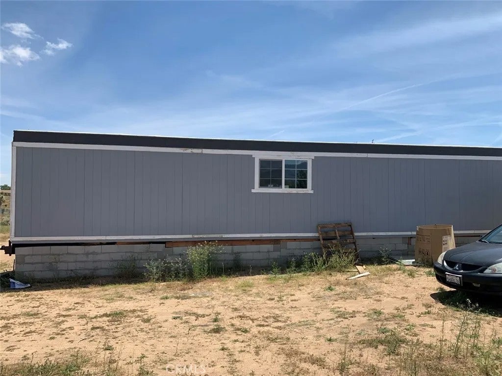 Photo of 9984 Sonora RD, Phelan, CA 92371 (MLS # SB26158387)