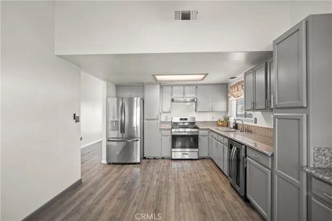 Tiny photo for 1401 Candace Ave, Bakersfield, CA 93307 (MLS # NS25244236)