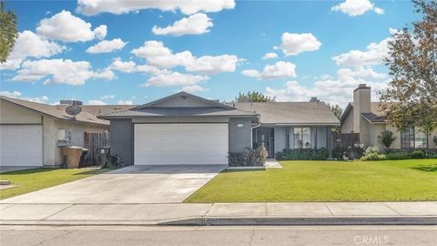 Photo of 1401 Candace Ave, Bakersfield, CA 93307 (MLS # NS25244236)