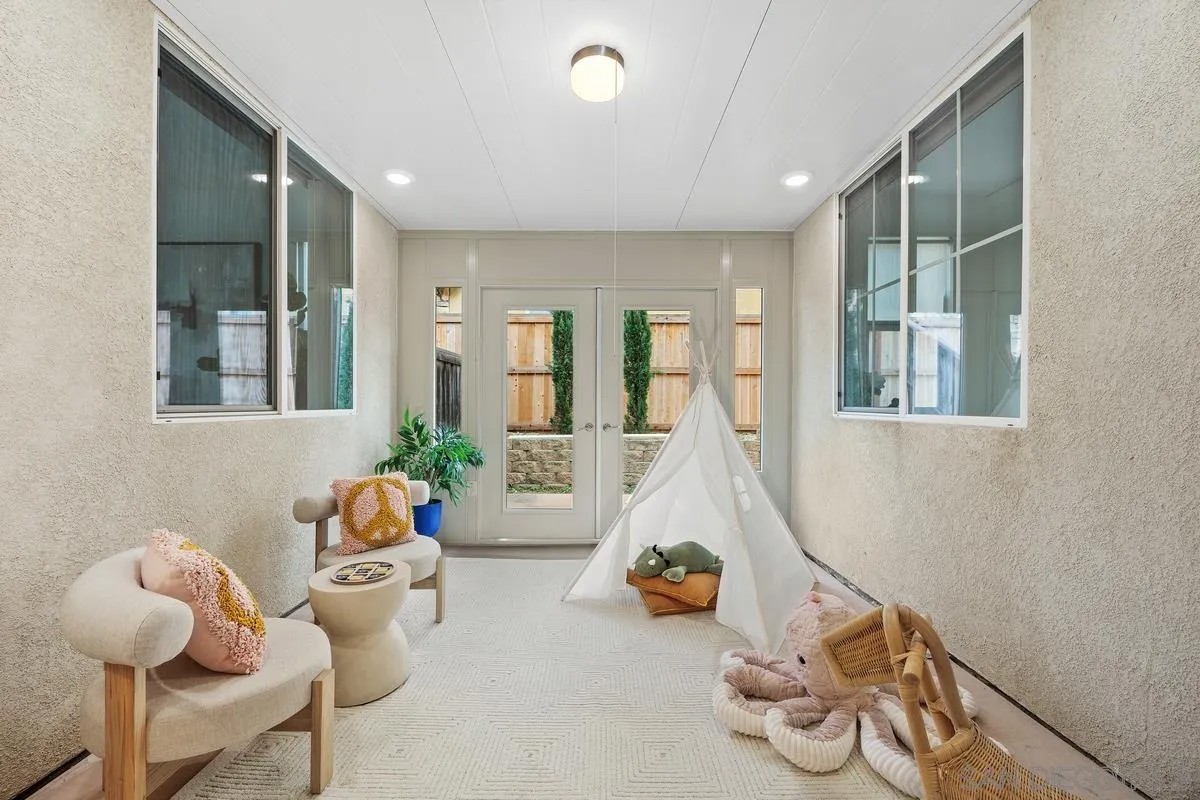 10527 Rosedust Glen Drive