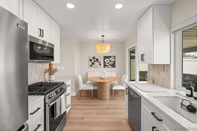 10935 Via Abaca, San Diego