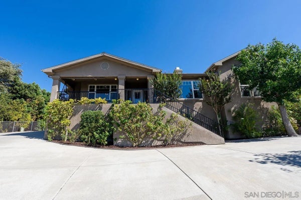 9612 LAMAR ST, SPRING VALLEY, CA 91977 - Image 457c324ff441b52eaaa00e7bcc4ce3a6/547109203