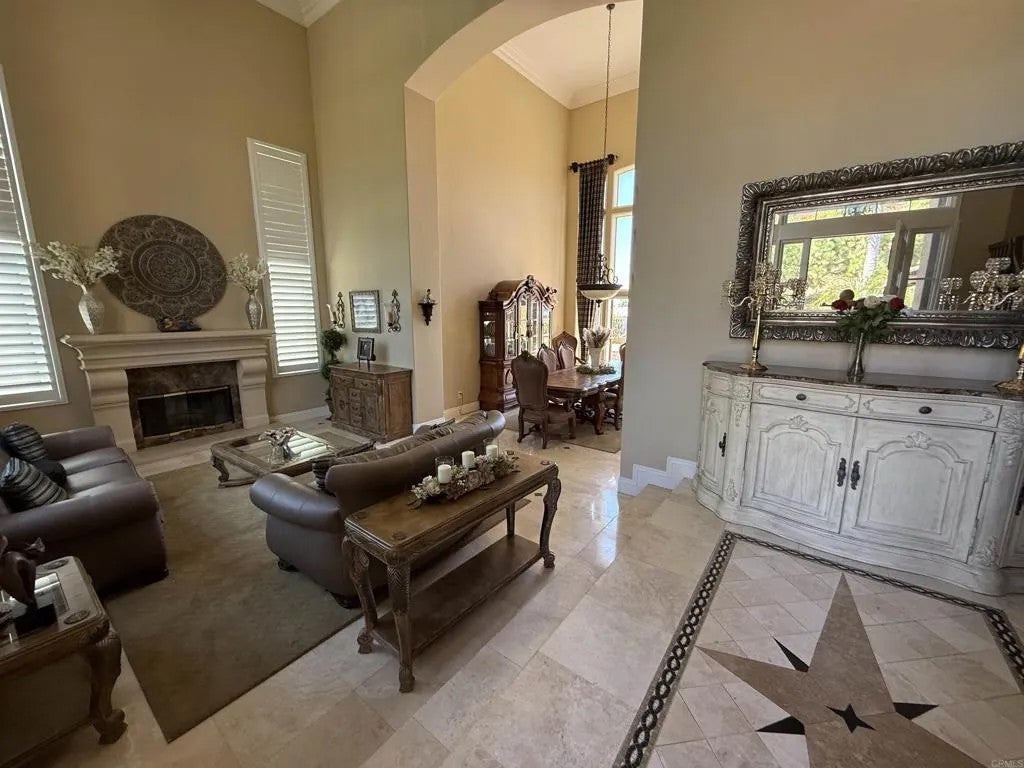 1109 CARLOS CANYON DR