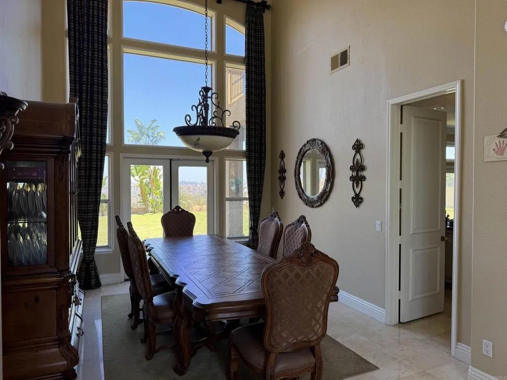 1109 CARLOS CANYON DR