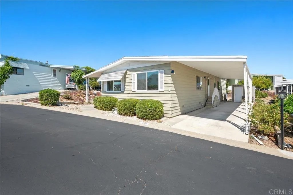 650 S Rancho Santa Fe