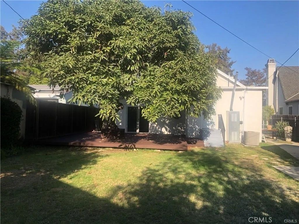 Photo of 1951 Midvale, Los Angeles, CA 90025 (MLS # SR26025974)