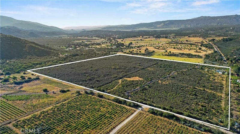 40 Winery Lane