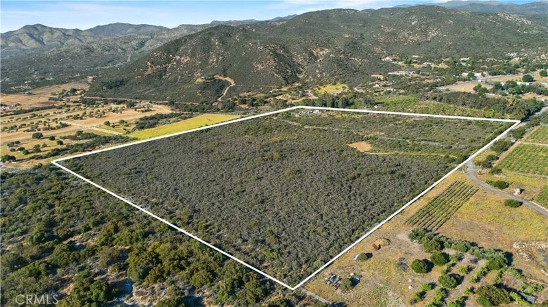 40 Winery Lane
