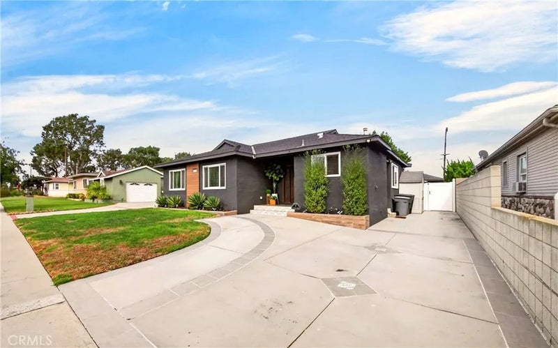 1220 Maple