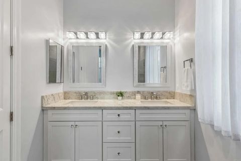 Tiny photo for 276 Hilltop Drive, Chula Vista, CA 91910 (MLS # PTP2508054)