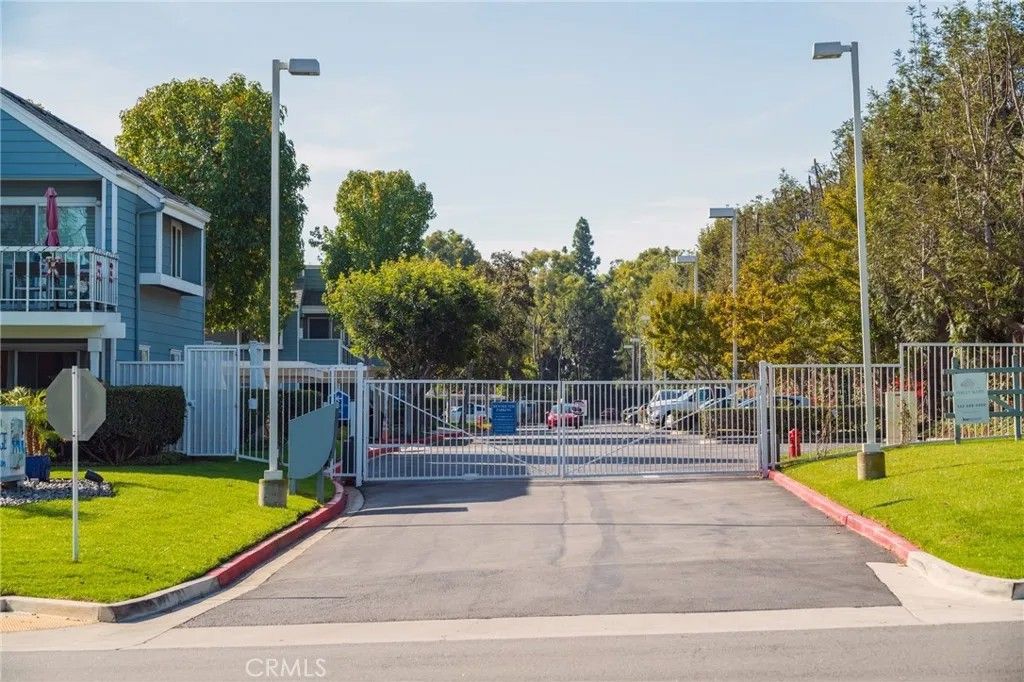 Photo of 6020 Bixby Village #63, Long Beach, CA 90803 (MLS # OC25268392)