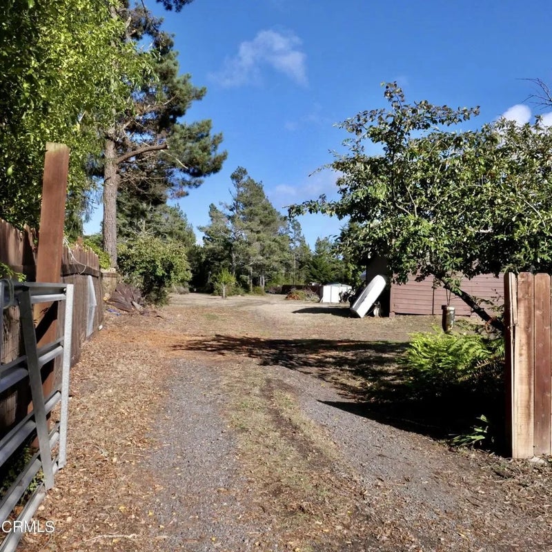 19231 Summers Lane