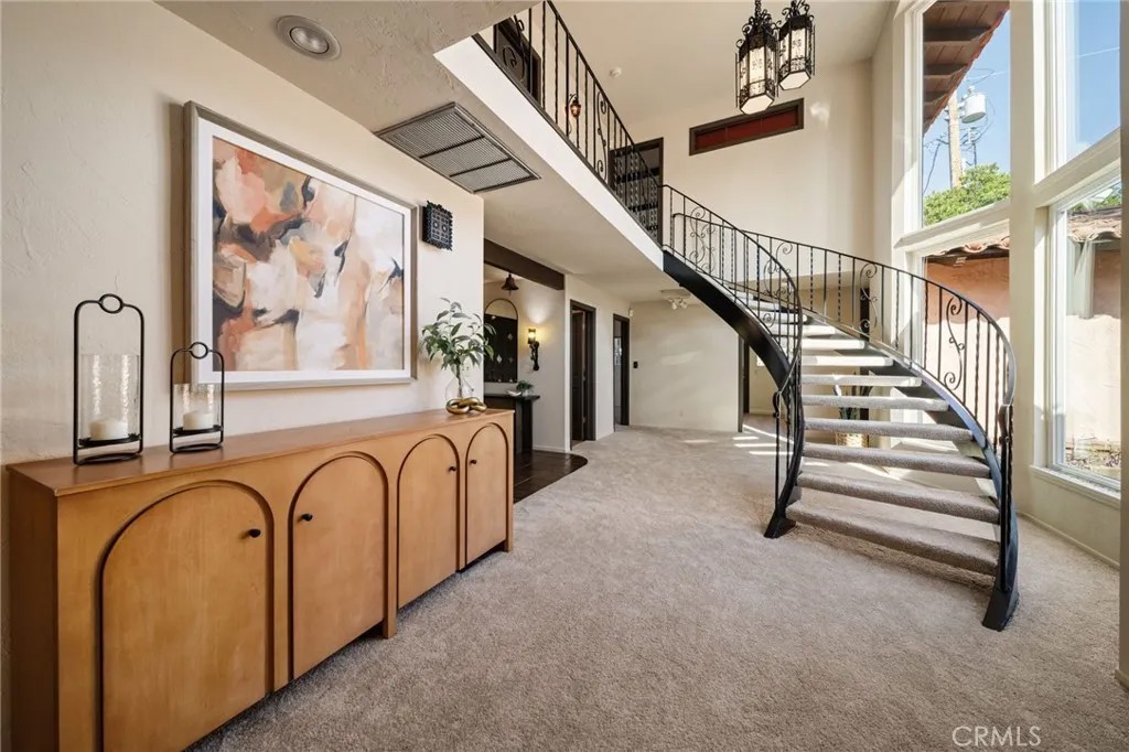 880 Encanto Street