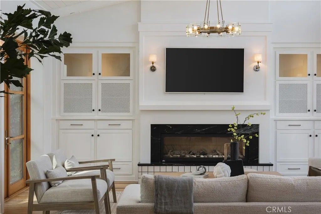 Photo of 2217 Laurel Place, Newport Beach, CA 92663 (MLS # NP26041468)