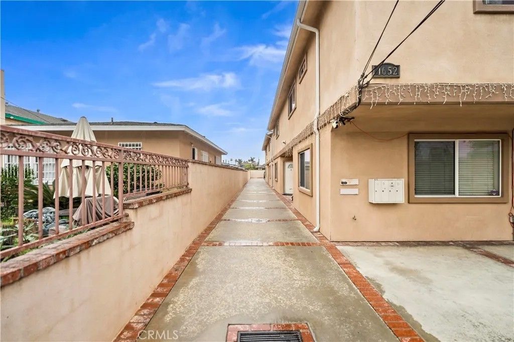 Photo of 1652 Plaza Del Amo, Torrance, CA 90501 (MLS # WS25265497)
