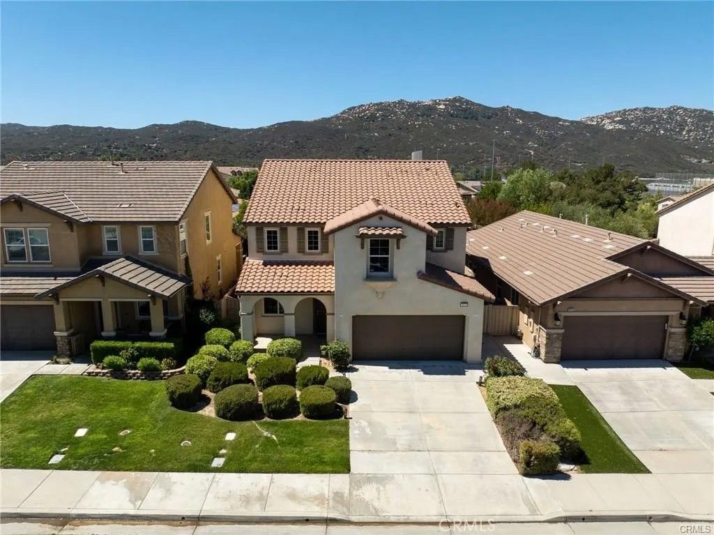 Photo of 46545 Peach Tree St, Temecula, CA 92592 (MLS # TR26005657)