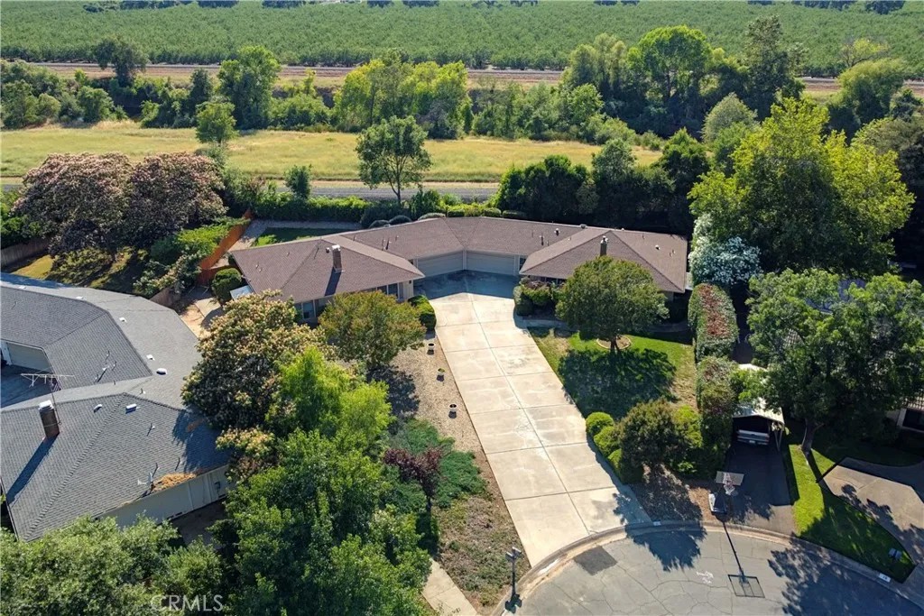 11 Greenview Circle