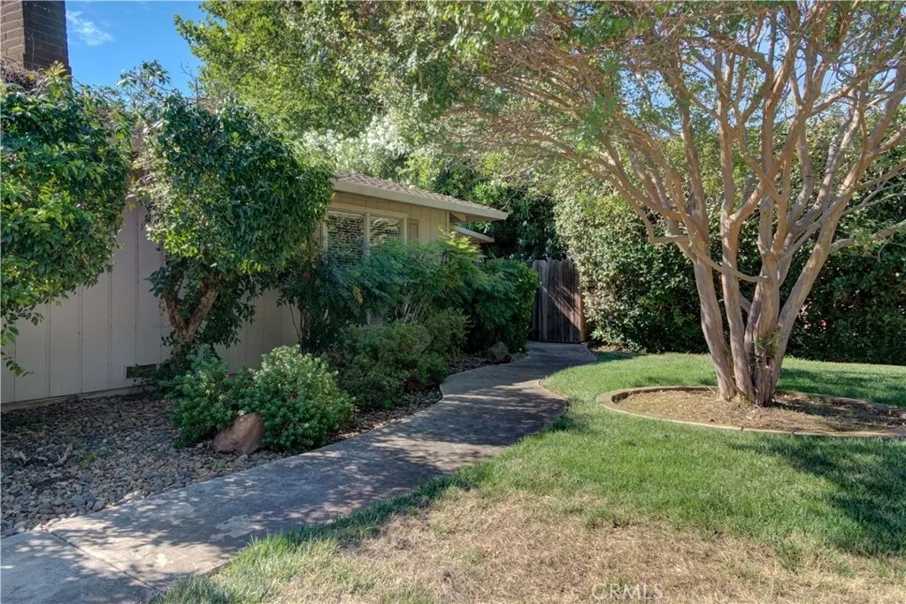 11 Greenview Circle