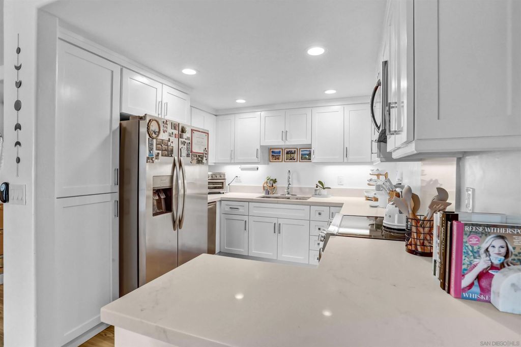 Photo of 3993 Jewell St #B19, San Diego, CA 92109 (MLS # 260007890)