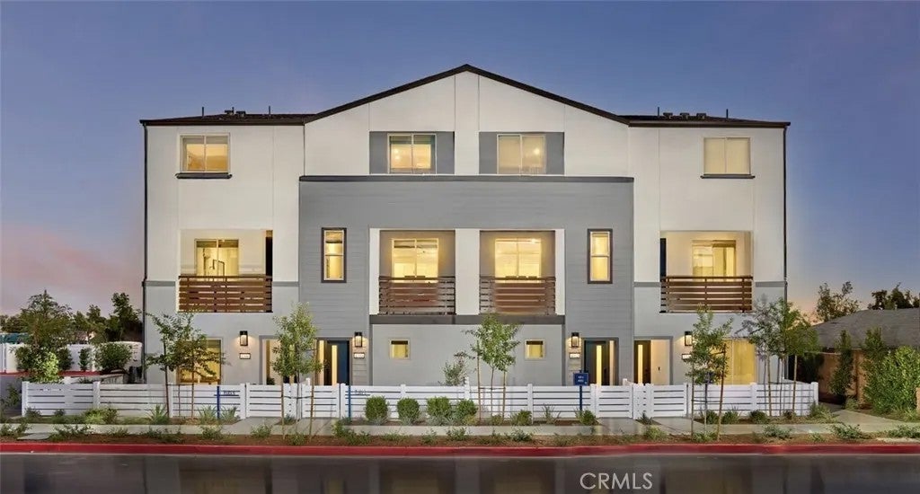 1314 W North Pinecrest Paseo