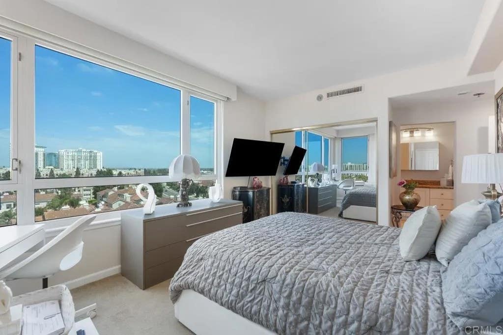 Photo of 3890 Nobel Drive #802, San Diego, CA 92122 (MLS # NDP2607806)