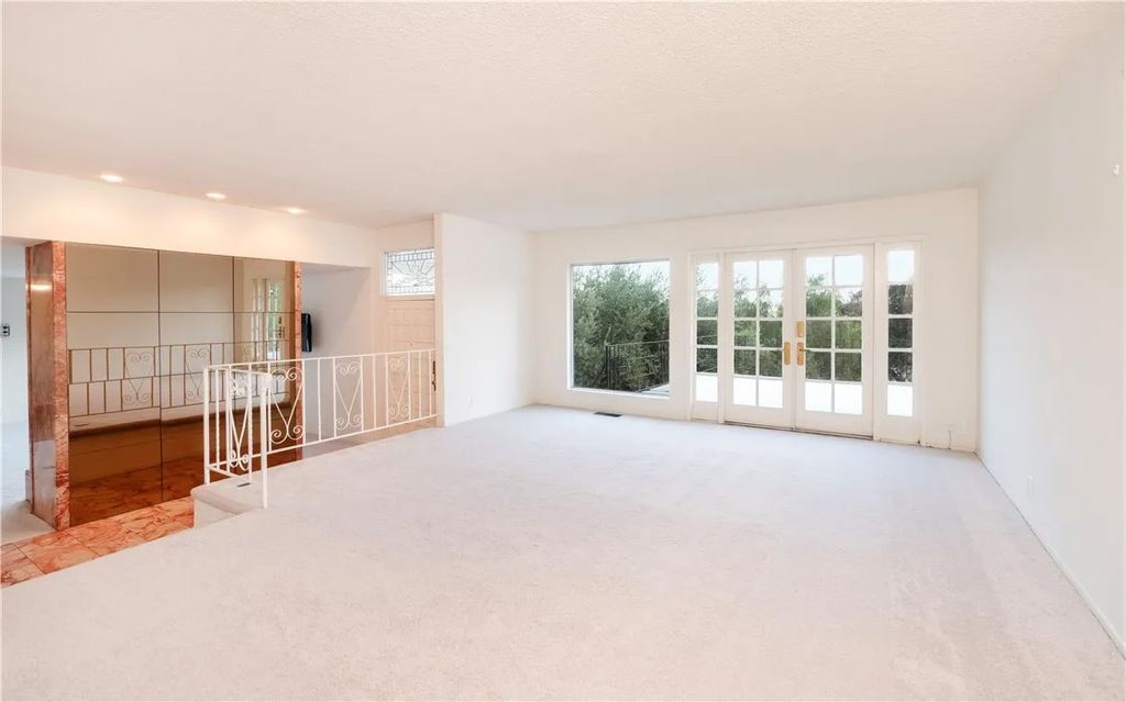 Photo of 4227 Miramonte Place, Riverside, CA 92501 (MLS # IV26040765)