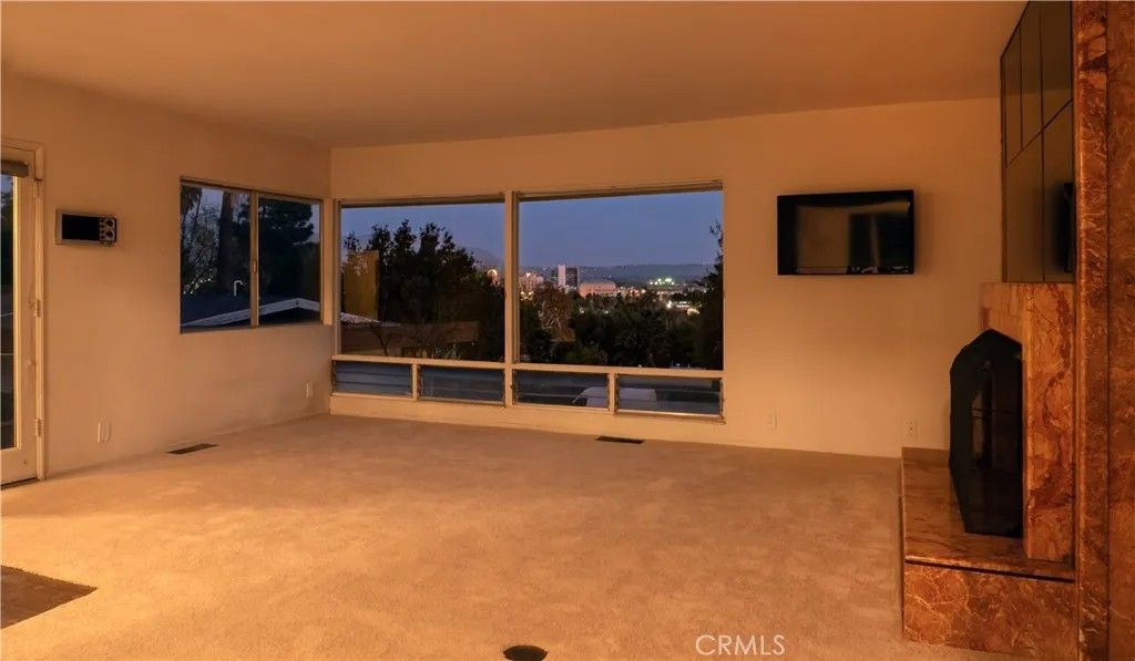 Photo of 4227 Miramonte Place, Riverside, CA 92501 (MLS # IV26040765)