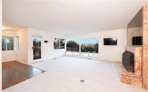 Photo of 4227 Miramonte Place, Riverside, CA 92501 (MLS # IV26040765)