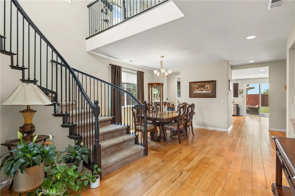 3289 Sespe Creek