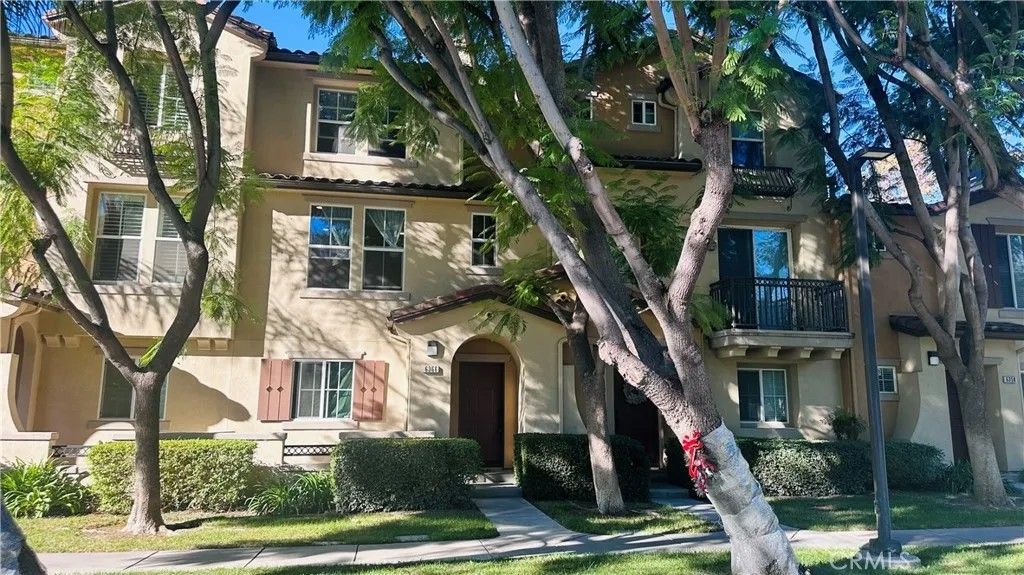 Photo of 6366 Estrela Ln, Eastvale, CA 91752 (MLS # TR25274433)