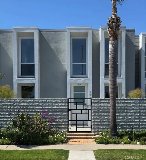 Property photo of 3981 Warner Avenue, Huntington Beach, CA 92649