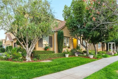 Tiny photo for 1783 N Leonard Ave, Clovis, CA 93619 (MLS # PI25250917)