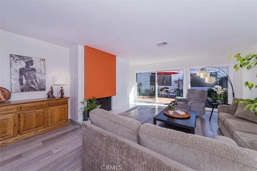 Photo of 1404 N Tustin Ave #A4, Santa Ana, CA 92705 (MLS # OC26014090)