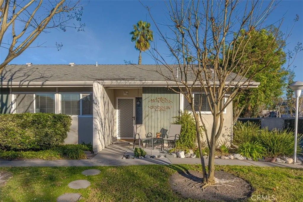 Photo of 1404 N Tustin Ave #A4, Santa Ana, CA 92705 (MLS # OC26014090)