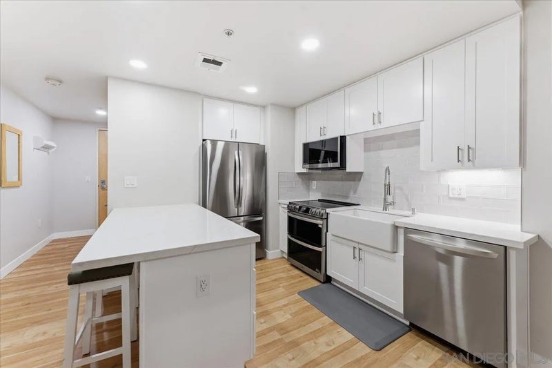 1150 J St 103