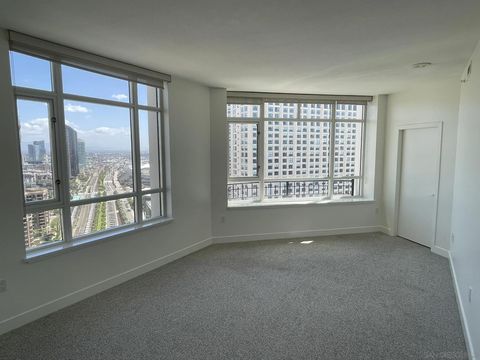 Tiny photo for 700 W Harbor #2501, San Diego, CA 92101 (MLS # 250038613)