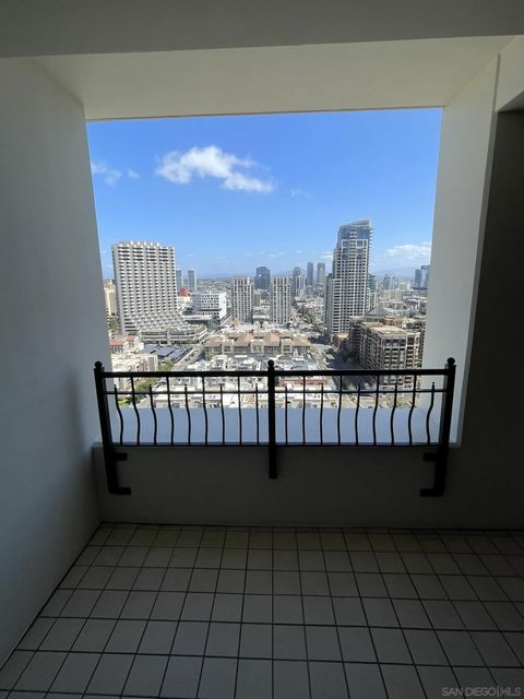 Tiny photo for 700 W Harbor #2501, San Diego, CA 92101 (MLS # 250038613)