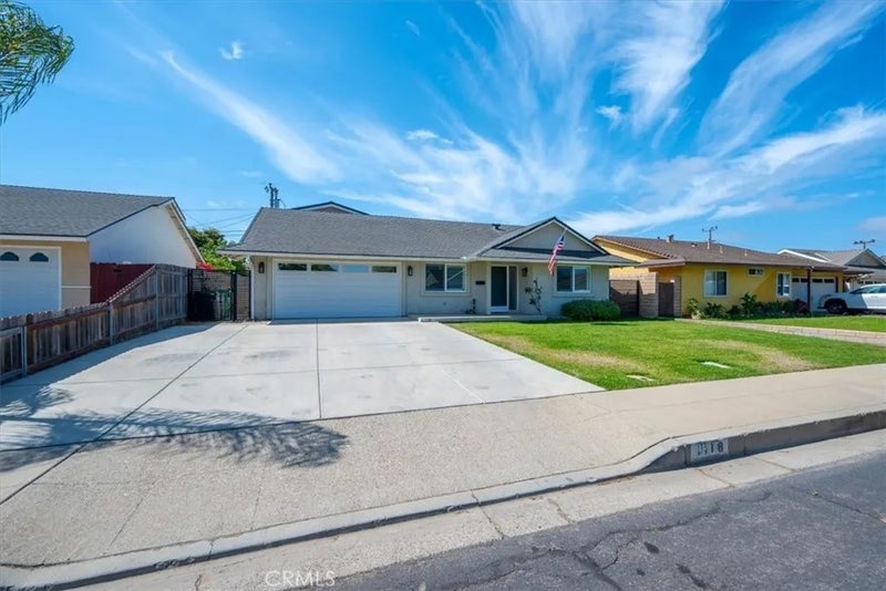 1118 E Sunset Avenue