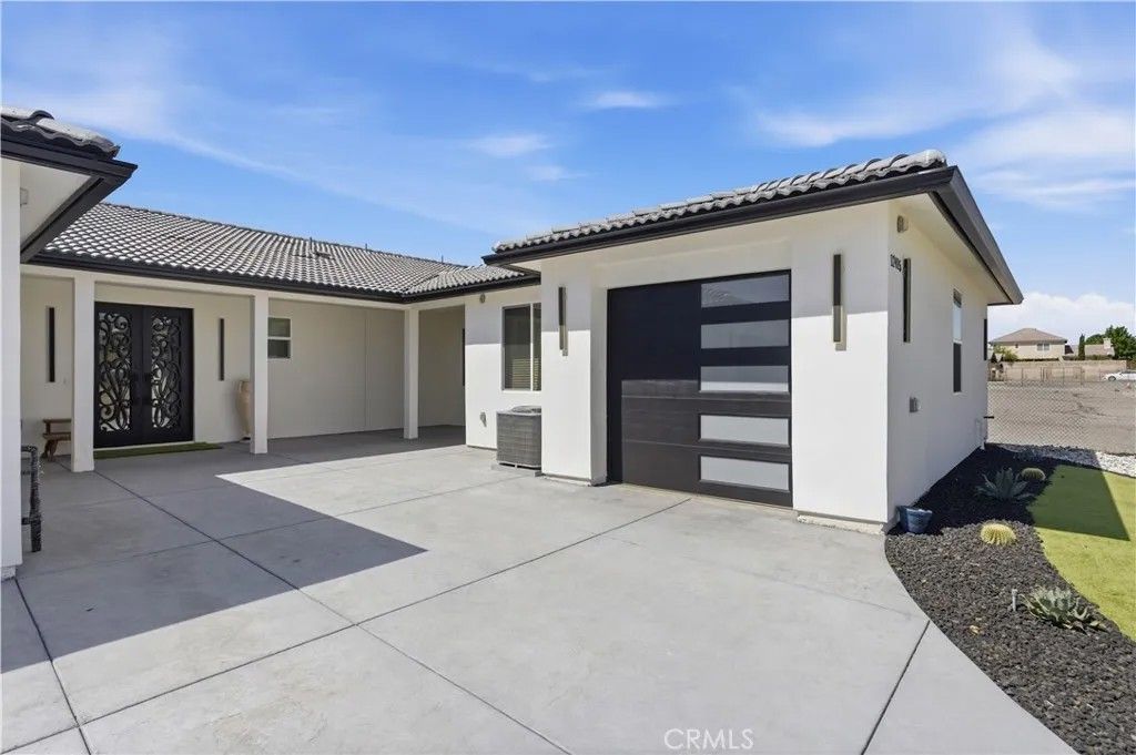 Photo of 12415 Sycamore Street #2, Victorville, CA 92392 (MLS # HD26091853)