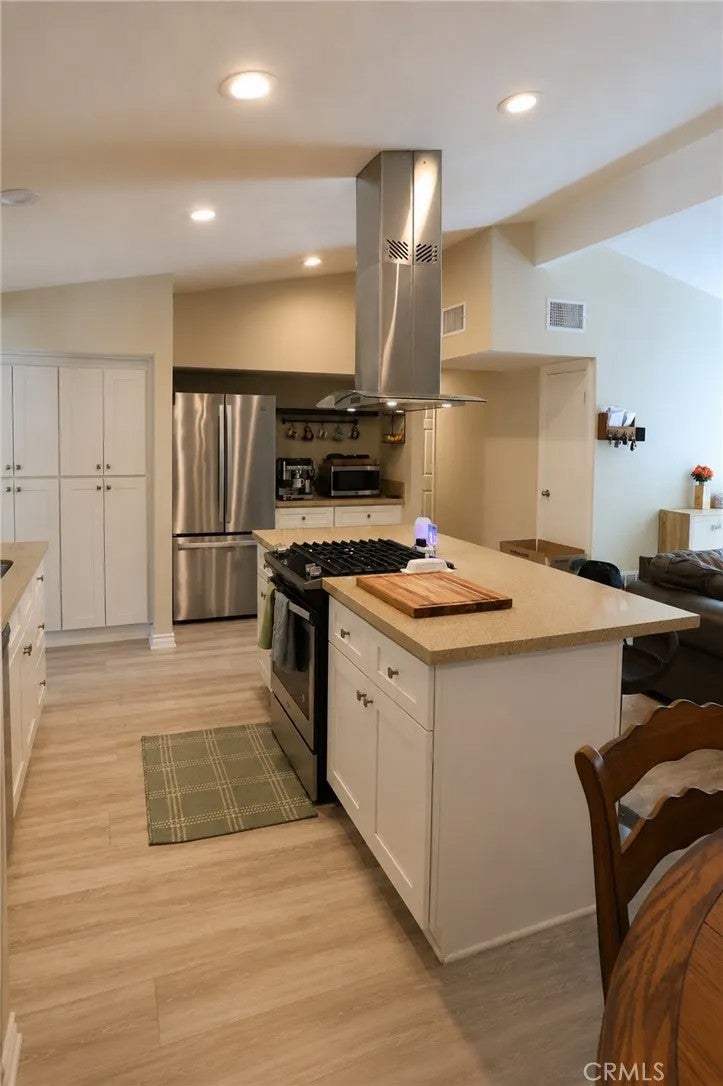 1216 San Jacinto
