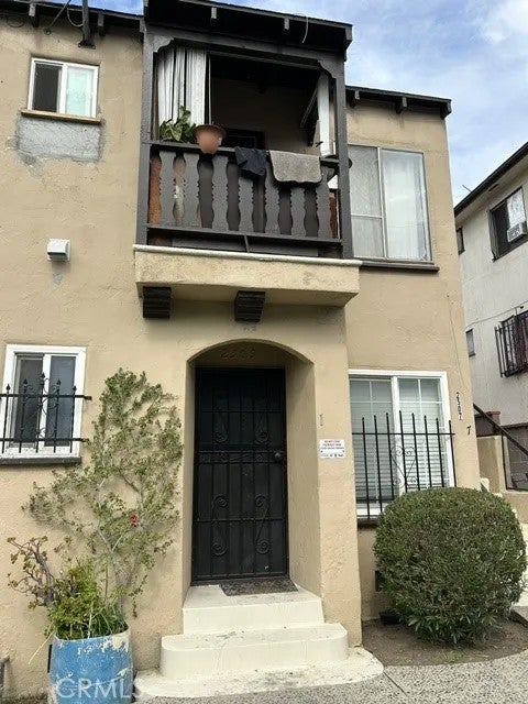 2507 W 4th